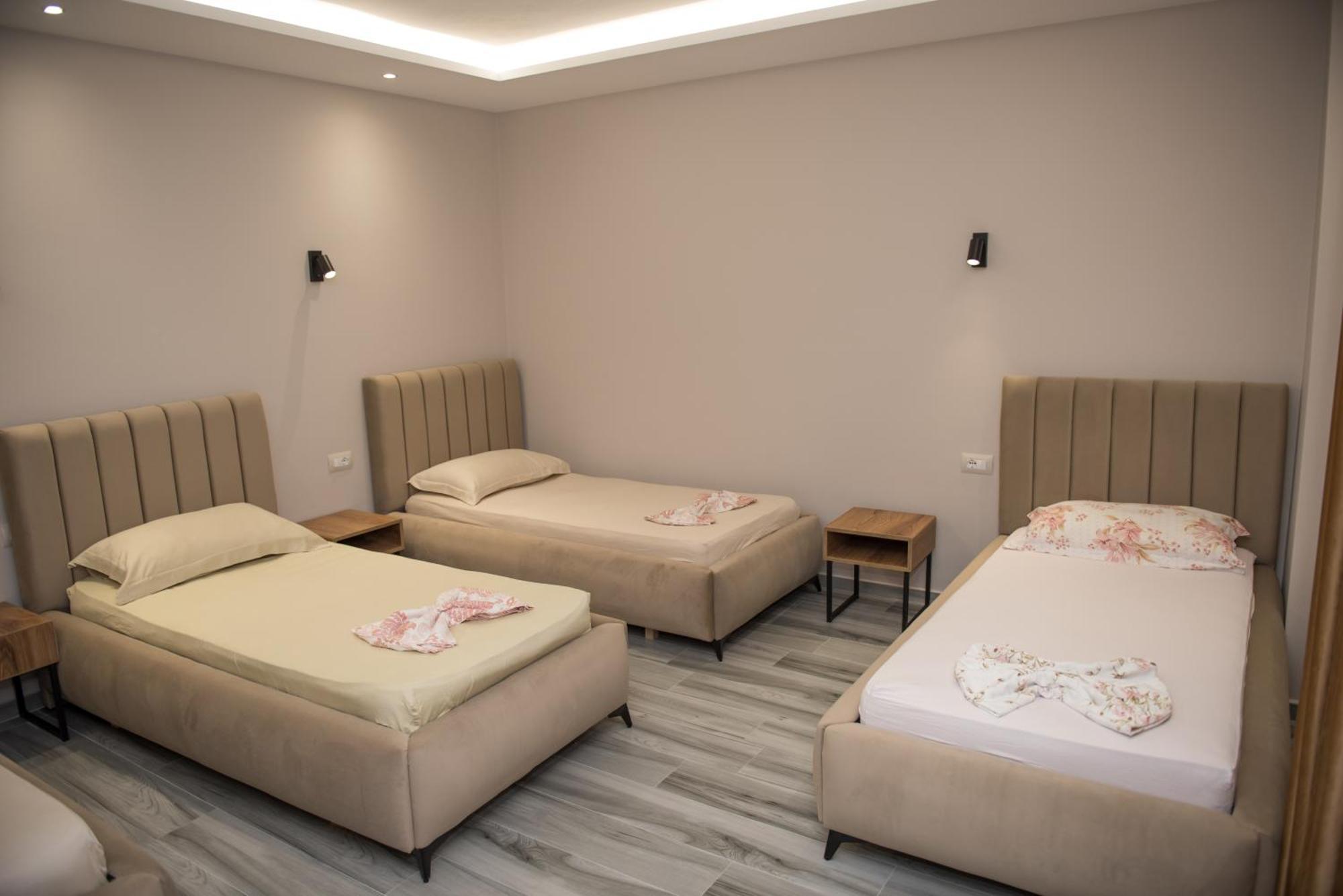 New Donantelo Hotel Вльора Екстер'єр фото