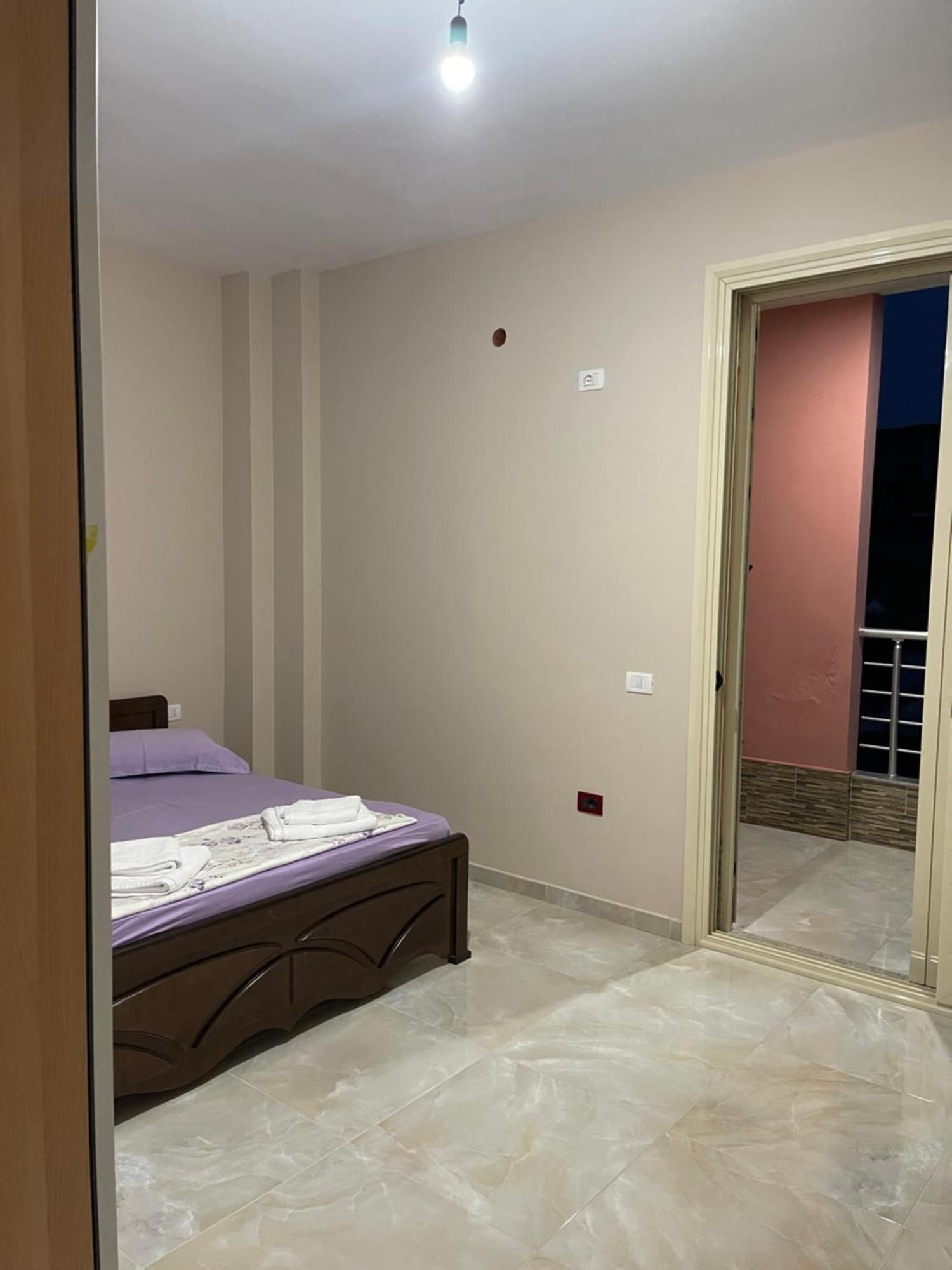 New Donantelo Hotel Вльора Екстер'єр фото