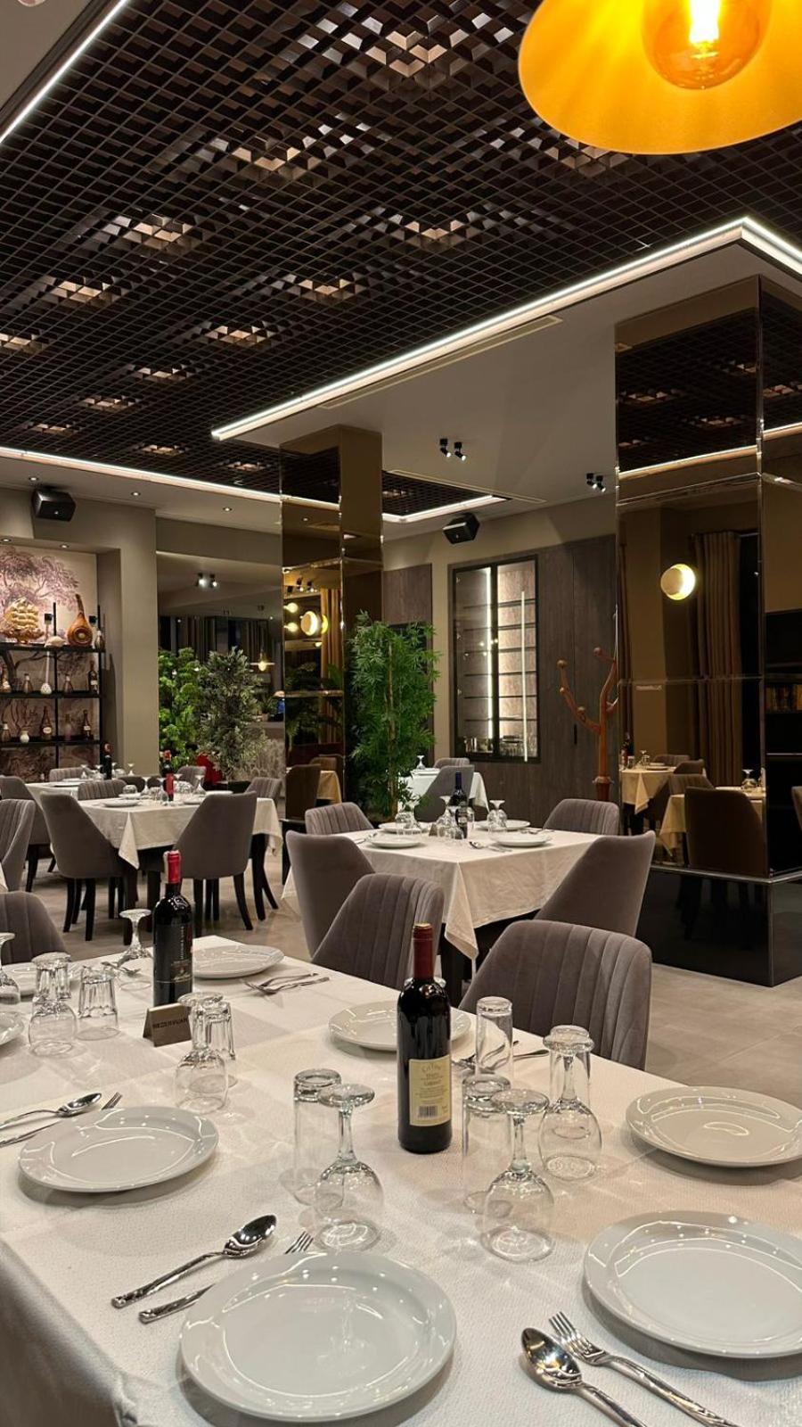 New Donantelo Hotel Вльора Екстер'єр фото